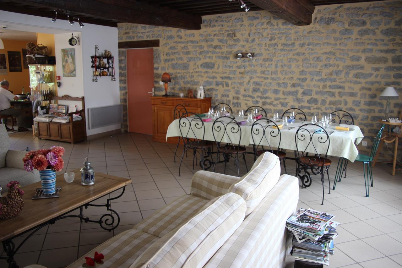 Au Rendez Vous De L'Auxois B&B Essey Exterior foto